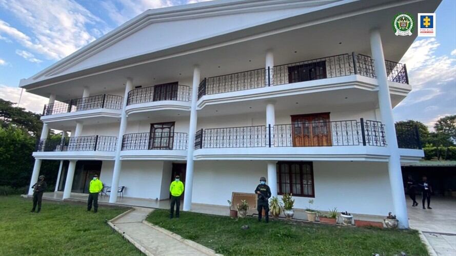 La Dirección Especializada de Extinción del Derecho de Dominio impuso medidas cautelares a 1.751 bienes. Foto: Fiscalía General de la Nación