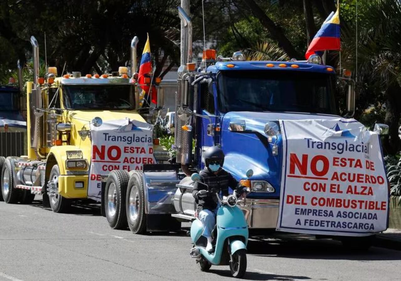Manifestaciones en contra del alza en el precio de la gasolina | Foto: Colprensa