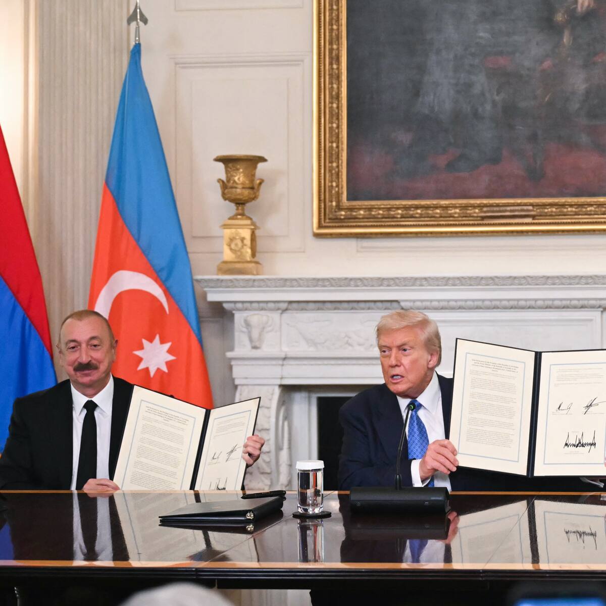 Armenia y Azerbaiyán dan por terminado el conflicto tras firmar acuerdo ante Trump