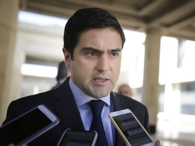 27 de 32 representantes y 12 de 19 senadores del Centro Democrático suscribieron una carta de apoyo a la candidatura del excongresista Samuel Hoyos a la Alcaldía de Bogotá. Foto: Colprensa