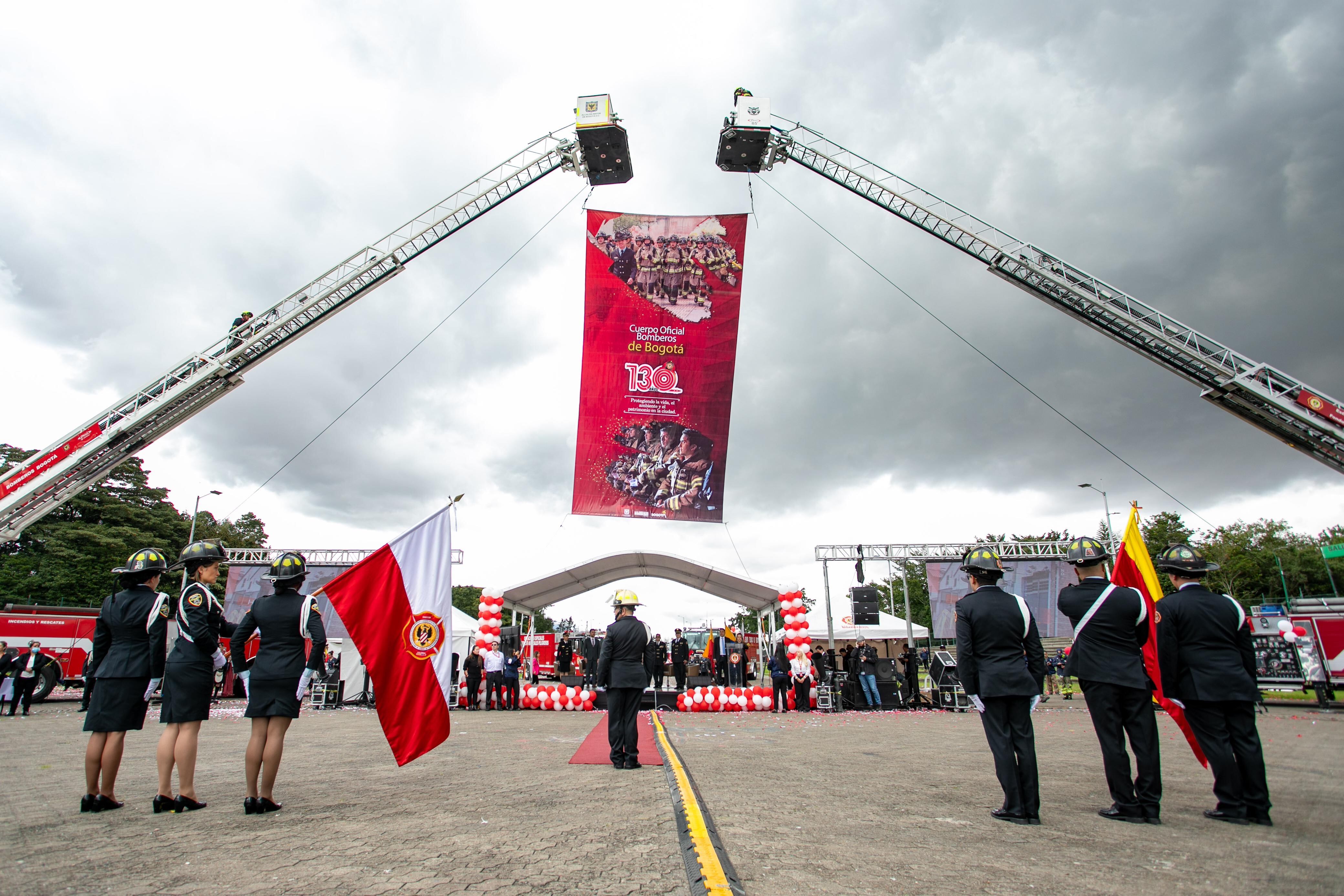 Bomberos Oficiales de Bogotá cumplieron 130 años al servicio de los ciudadanos. Foto: suministrada.