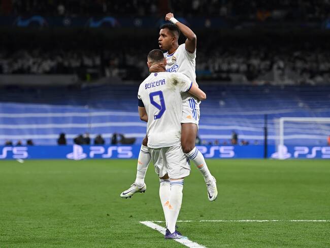 Rodrygo y Karim Benzema celebrando un gol ante el Chelsea (Photo by Shaun Botterill/Getty Images)