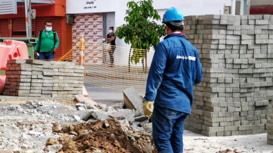 En cuarentena reinician obras en el centro de la ciudad de Montería. Foto: Cortesía