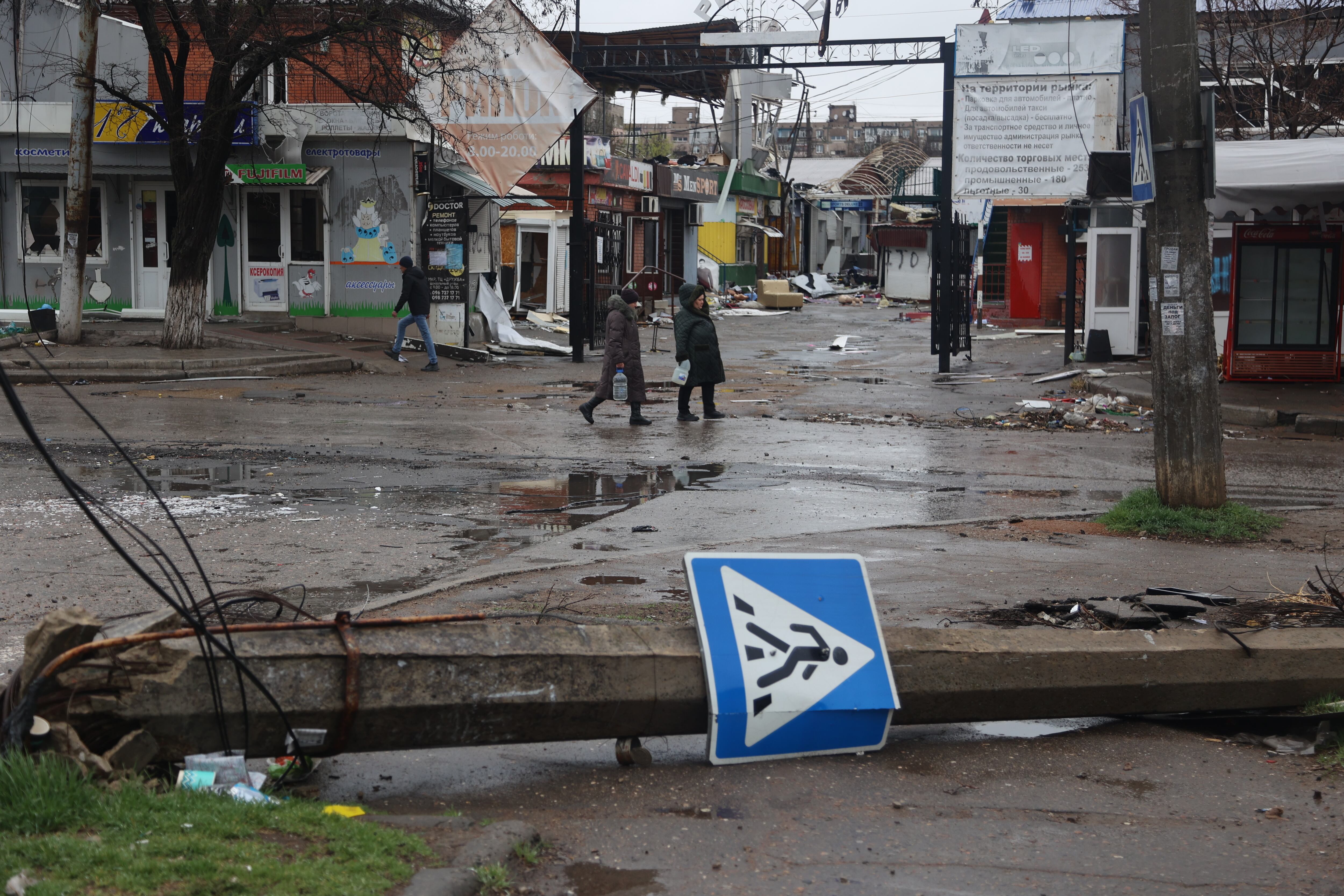 MARIUPOL, UKRAINE - APRIL 13: A view of damage in the street in the Ukrainian city of Mariupol under the control of Russian military and pro-Russian separatists, on April 13, 2022. (Photo by Leon Klein/Anadolu Agency via Getty Images)