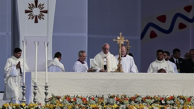El papa advierte de las "tinieblas" que amenazan Colombia . Foto: Colprensa