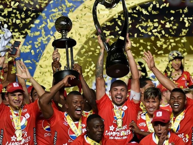 América de Cali gana su estrella 14 y se consolida como el tercer equipo más campeón de ligas en el fútbol profesional colombiano. Foto: Getty Images