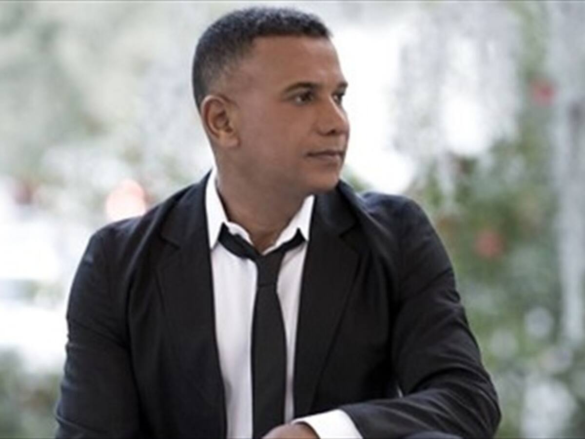 Juan Carlos Coronel cumple 35 años de carrera musical