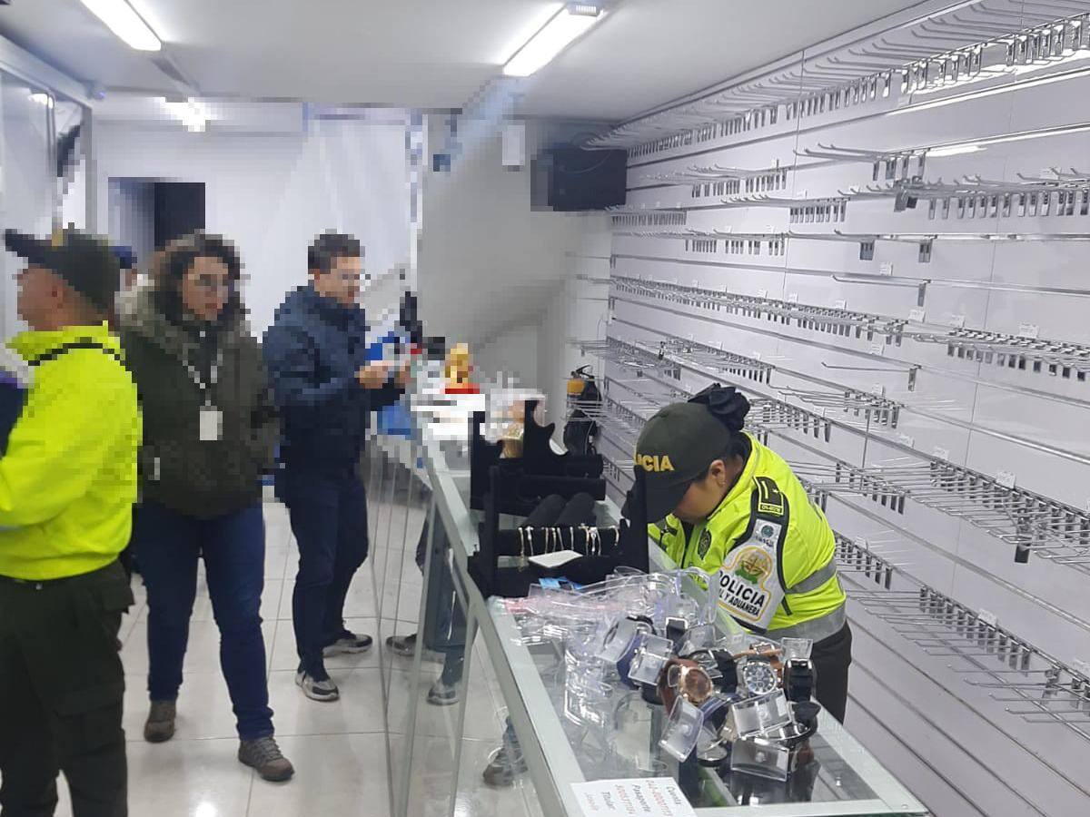 Dian aprehendió millonaria cifra en mercancía de contrabando tras operativo en Bogotá