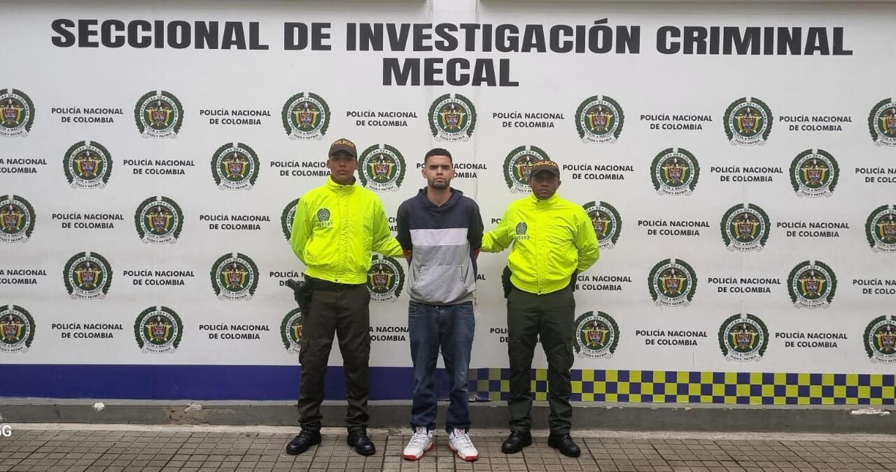 De acuerdo con las autoridades, el capturado tiene antecedentes. Foto: Policía.