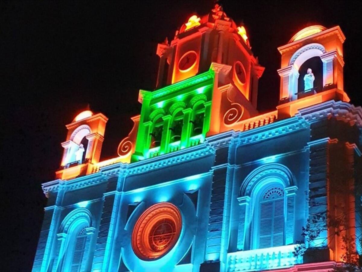 Roban el cableado que permitía iluminar a la Catedral de Montería