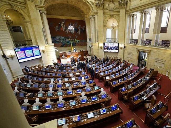 En el trámite del proyecto también se incluyó un polémico artículo que creaba nuevas curules en el Senado. Foto: Colprensa