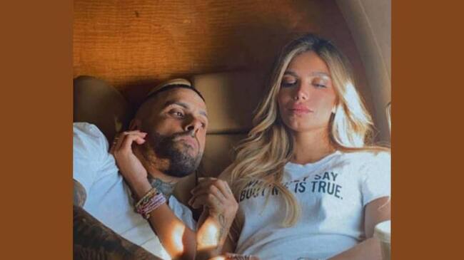 Nicky Jam disfrutando la compañía de su novia. Créditos: Instagram oficial de