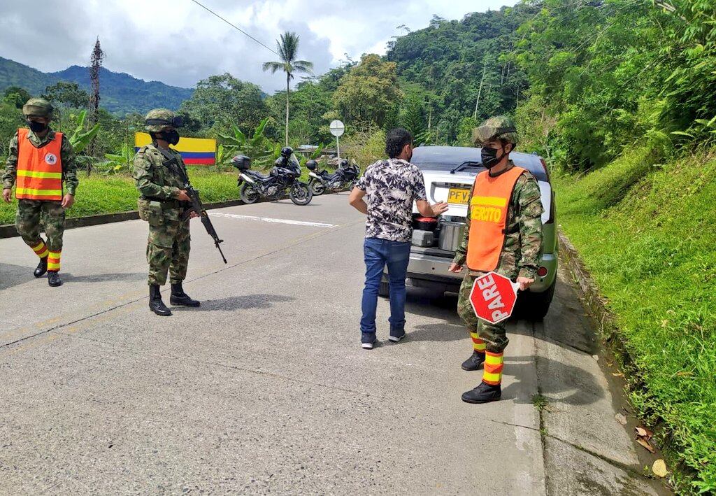 Transportadores en el Eje Cafetero con temor por paro del ELN. Foto: cortesía Octava Brigada del Ejército Nacional.