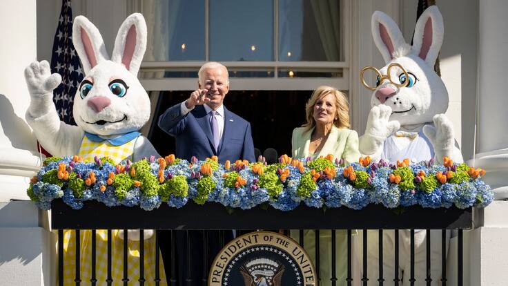 Joe y Jill Biden buscan huevos de Pascua en la Casa Blanca con miles de niños