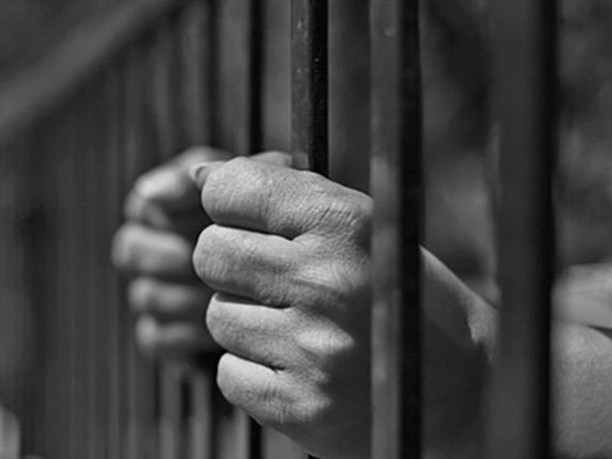 Son 221 casos activos y un dragoneante muerto en la cárcel de Cómbita