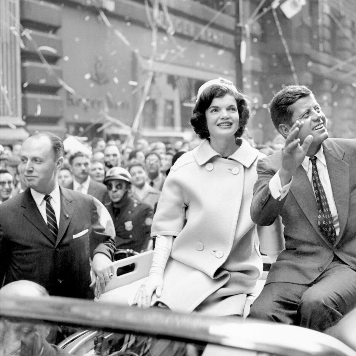 “La gente se identifica con la humanidad de esa familia”: Escritor de libro sobre John F. Kennedy