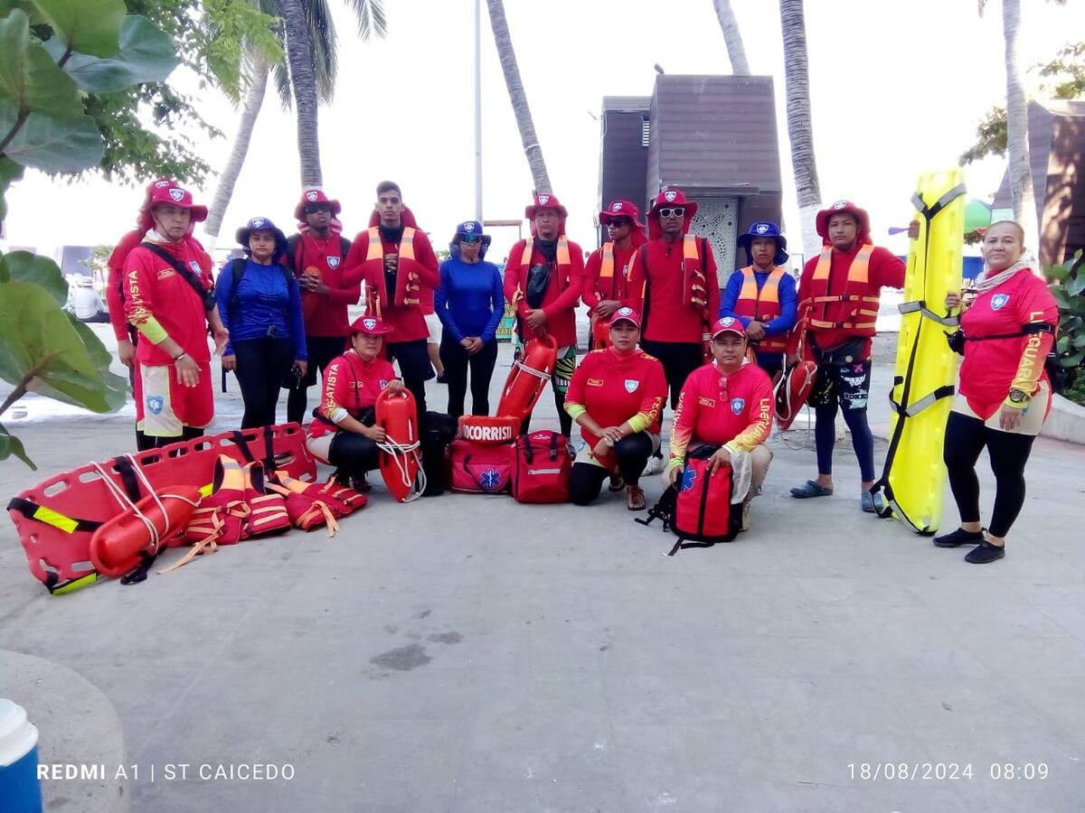 14 salvavidas y 4 paramédicos estarán presentes en las playas de El Rodadero