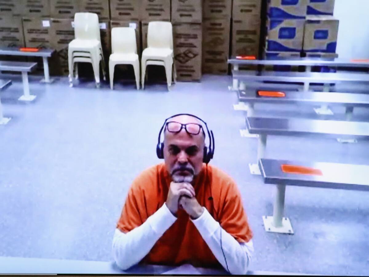 Estas son las medidas contra Salvatore Mancuso