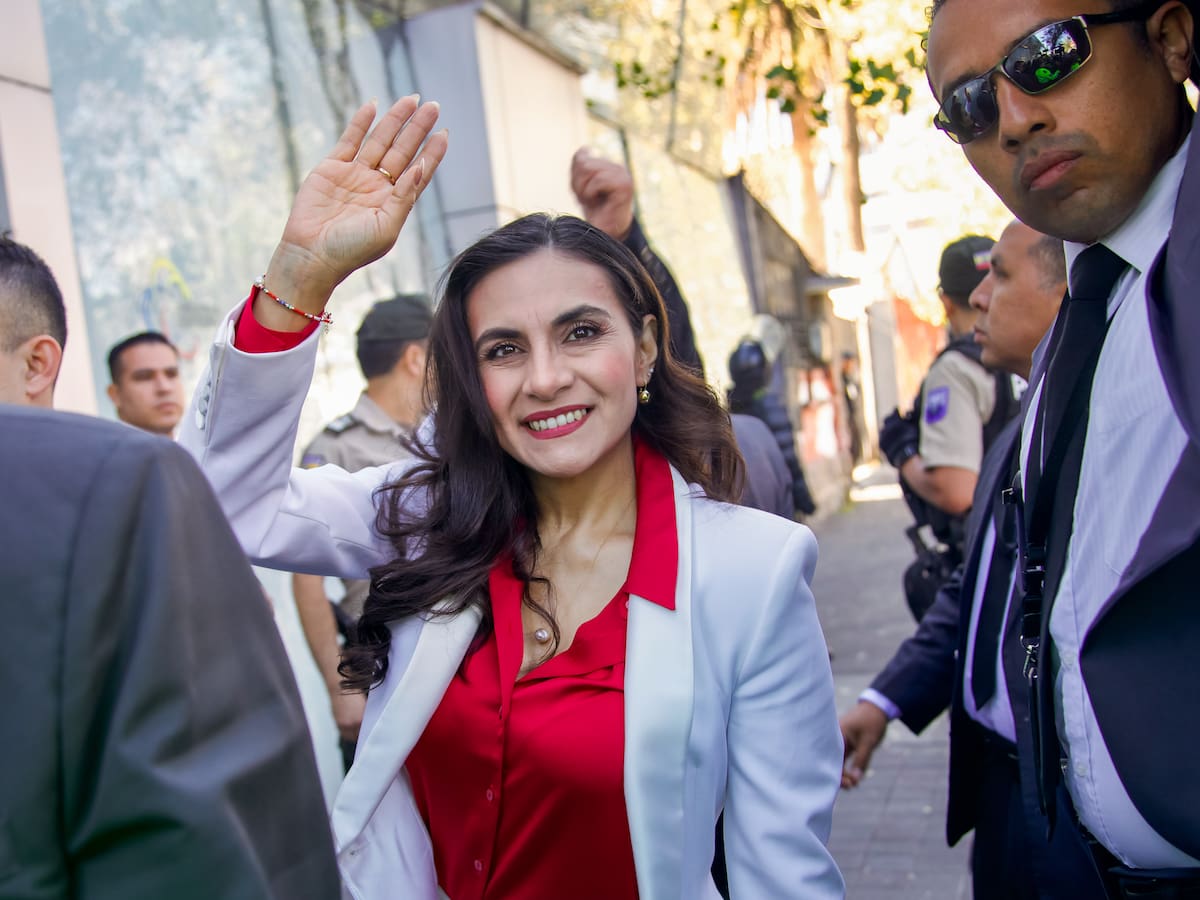 Presidente de Ecuador nombró a vicepresidenta Abad como consejera temporal en Turquía