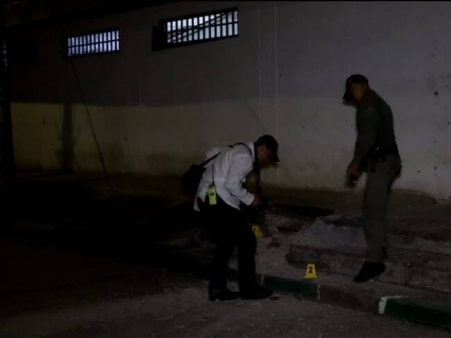 Las autoridades aún no han determinado el tipo de explosivo utilizado. Foto: Policía Cali.