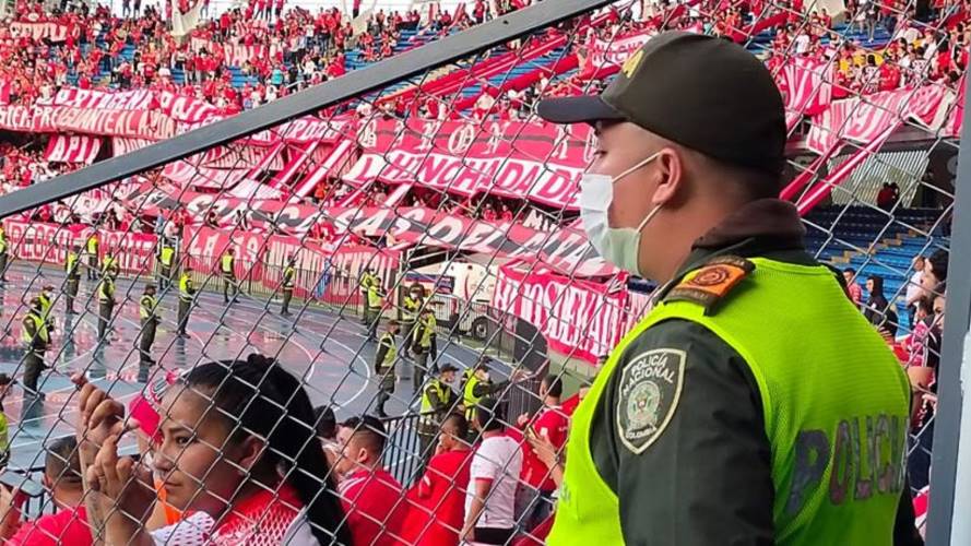 Se restringe el acceso a la tribuna sur del Pascual Guerrero por las próximas dos fechas. Foto: Policía.