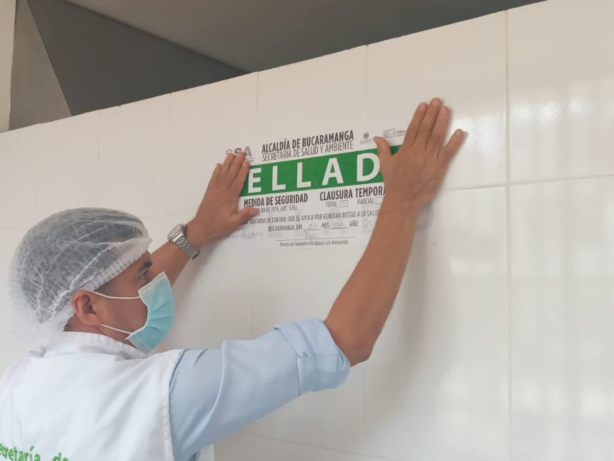 Alcaldía de Bucaramanga selló restaurantes en donde encontraron ratas y cucarachas