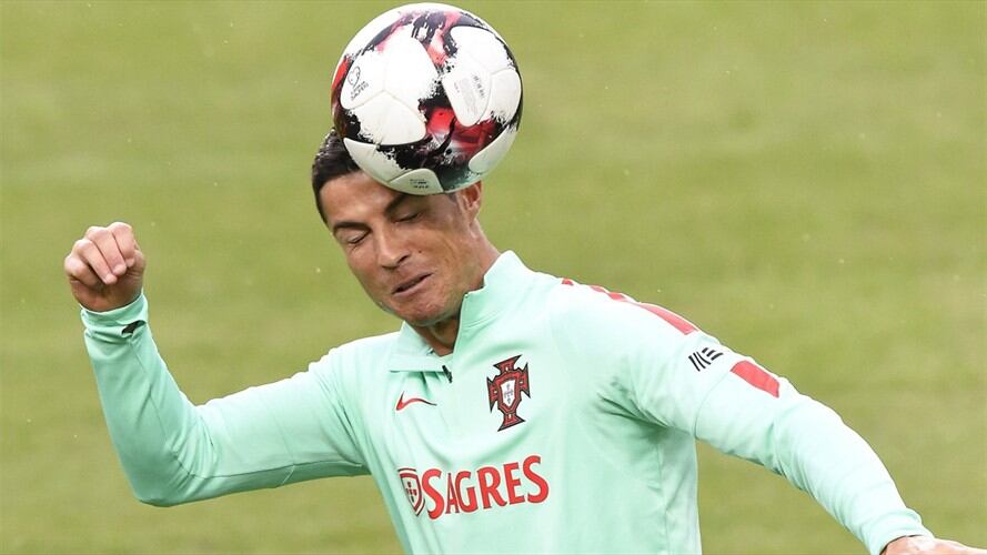 La madre y la hermana del futbolista han compartido varias imágenes de los pequeños Eva y Mateo para mostrar orgullosas cómo han crecido y cambiado los bebés. Foto: Agencia EFE