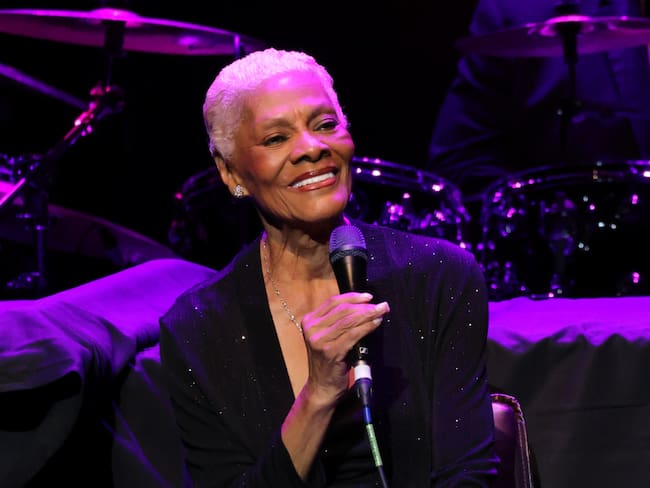 Dionne Warwick habló en La W sobre su vida, sus grandes éxitos y su amistad con Roberta Flack