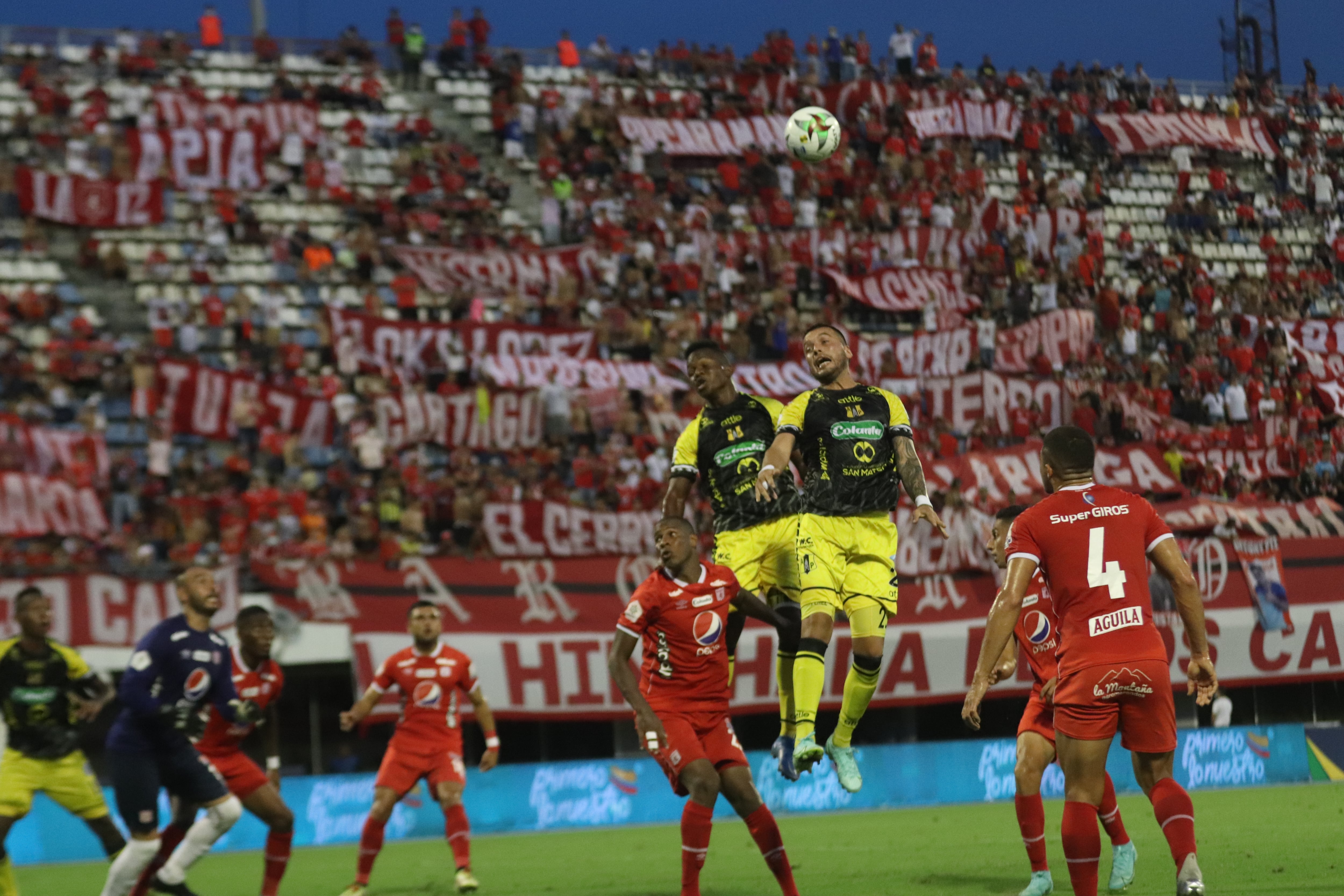 Partido entre Alianza Petrolera y América de Cali por la liga colombiana