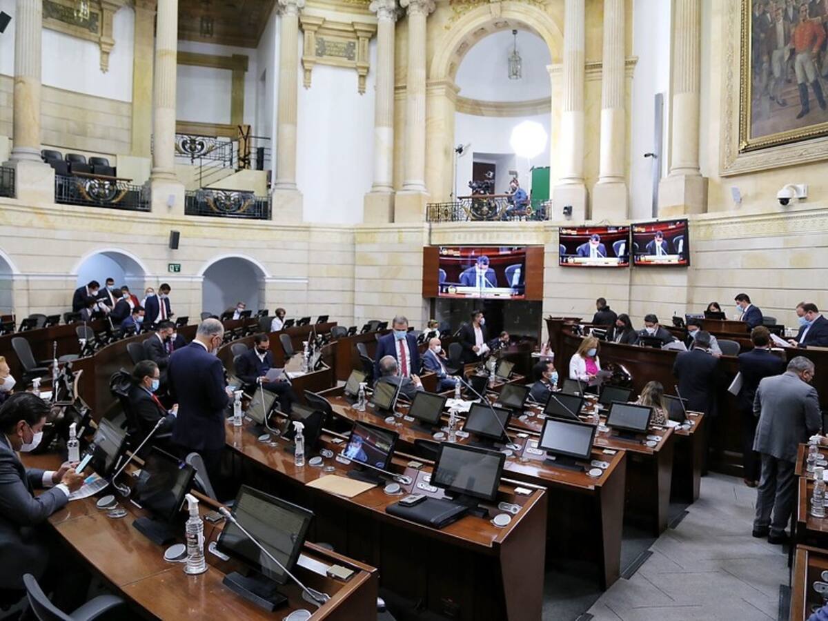 Se hunde proyecto que reducía las vacaciones de los congresistas