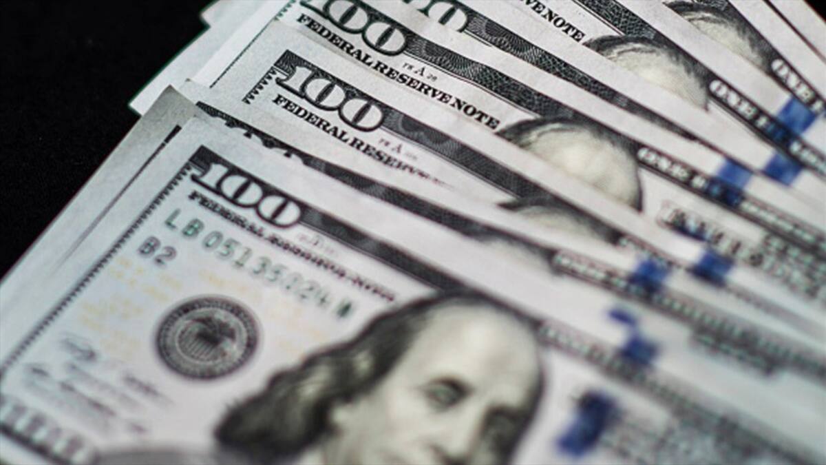 Dólar sigue disparado: cerró en $4.035 este lunes