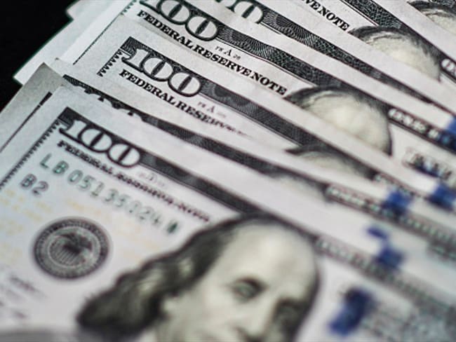 Dólar sigue disparado: cerró en $4.035 este lunes. Foto: Getty Images