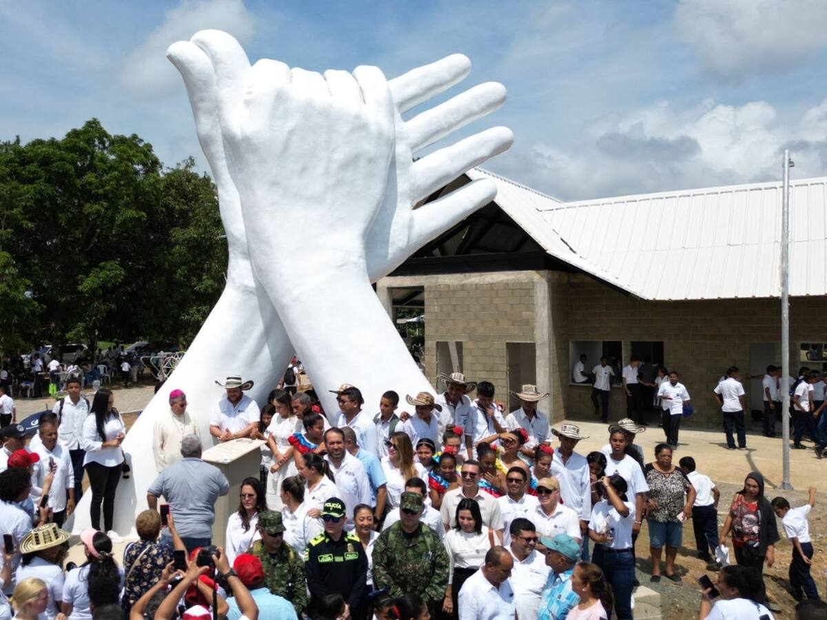 Córdoba tiene primer monumento de paz en honor a las víctimas del conflicto
