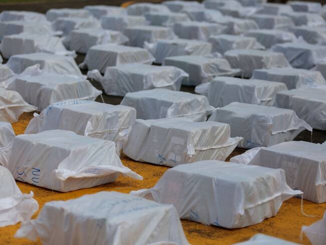 Autoridades panameñas hallan tres toneladas de cocaína en contenedores con destino a Europa