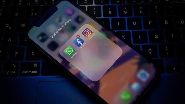 Facebook, Instagram y WhatsApp. Foto: Getty Images / WhatsApp, Facebook e Instagram empiezan a retornar, pero siguen las fallas