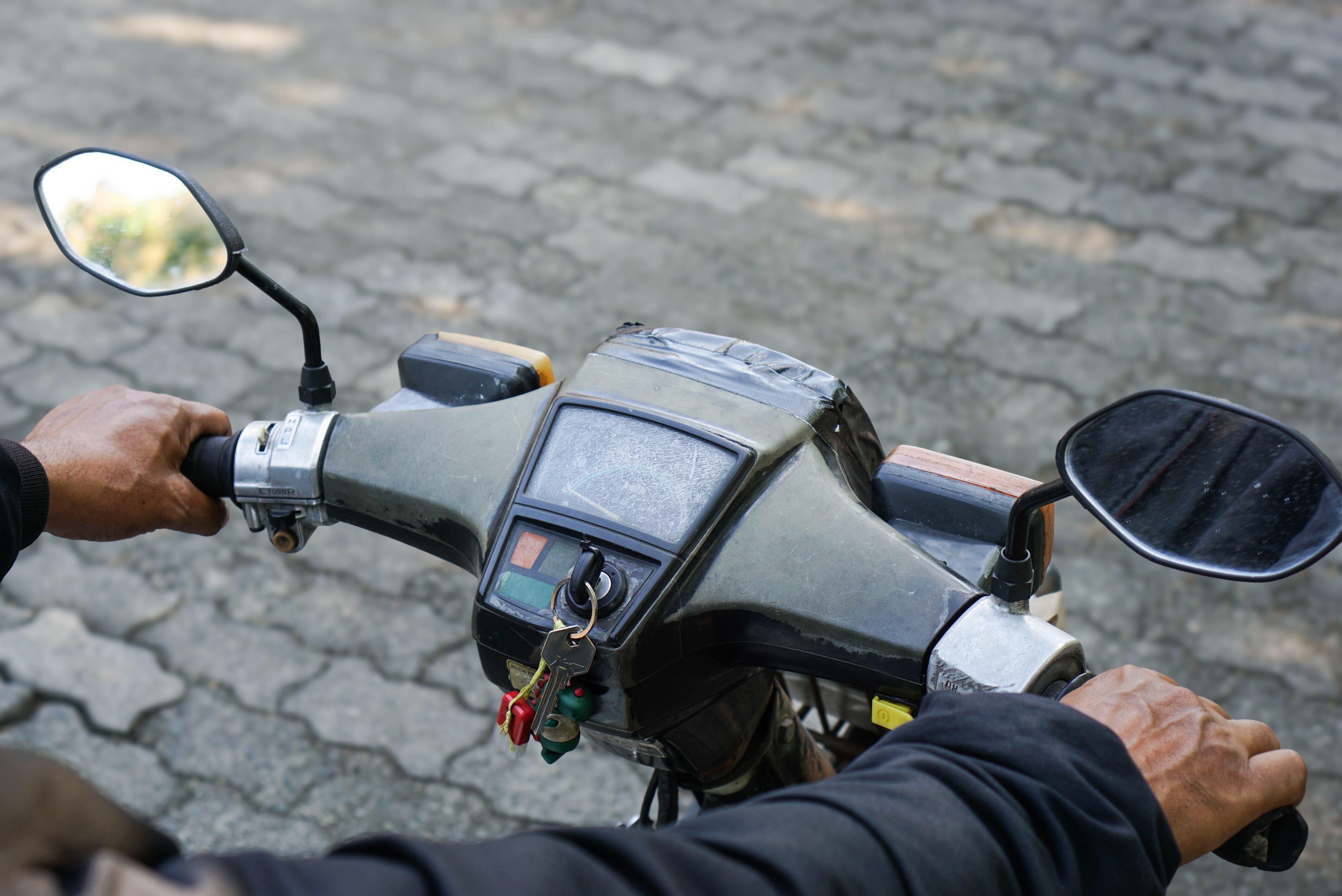 Ciclorrutas en peligro: alerta por proyecto que regulará vehículos motorizados en el país