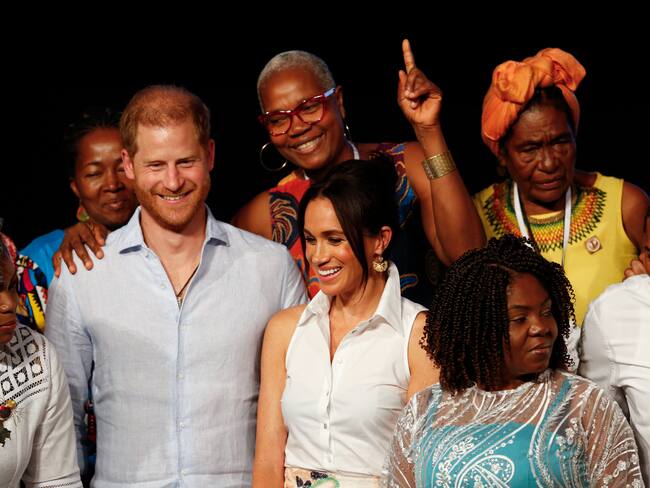 Duques de Sussex, el príncipe Harry y Meghan, participan junto a la vicepresidenta de Colombia, Francia Márquez, en el Foro Mujeres Afro y Poder. Foto: EFE/ Ernesto Guzmán