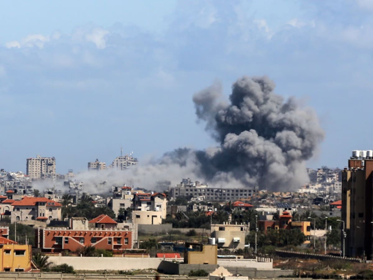 “Cayó un misil y murió mi primo de 11 años”: dramático relato de corresponsal W en Gaza