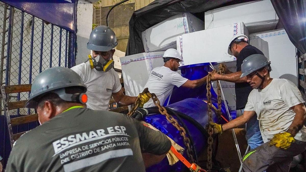 Superada contingencia en la EBAR Norte tras instalación de equipo de bombeo