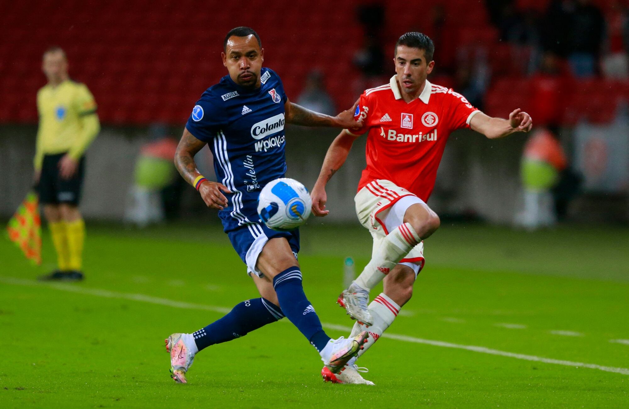 Medellín vs Internacional por Copa Sudamericana  (Photo by SILVIO AVILA / AFP) (Photo by SILVIO AVILA/AFP via Getty Images)