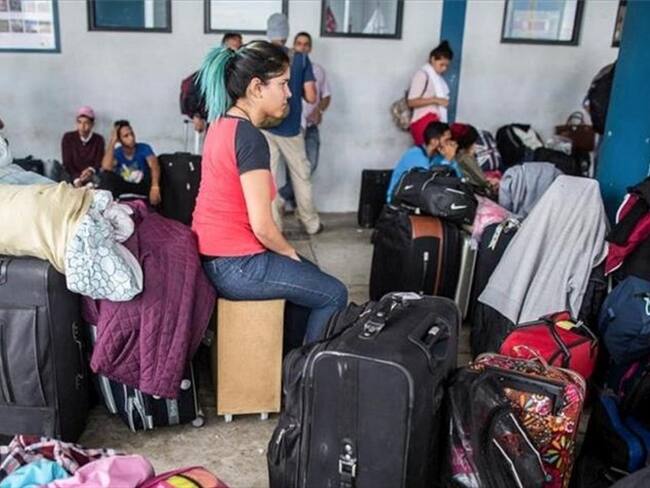 La Superintendencia Nacional de Migraciones de Perú calcula que entre 2.800 y 3.500 venezolanos entran por día a su país. Foto: Agencia Anadolu
