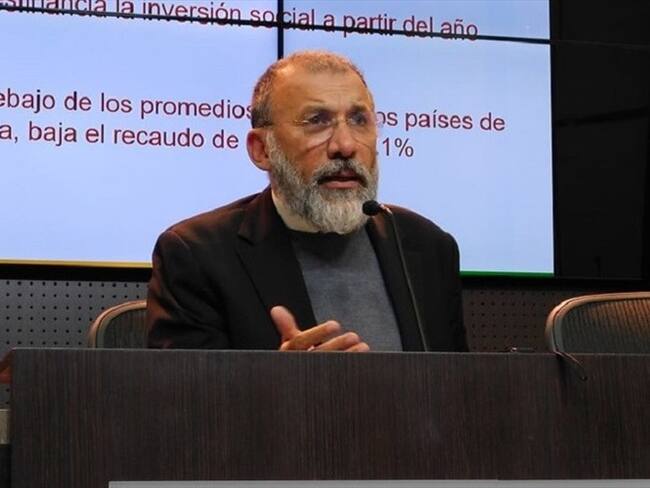 Roy Barreras insiste en que Gobierno quiere destruirlo "moralmente"