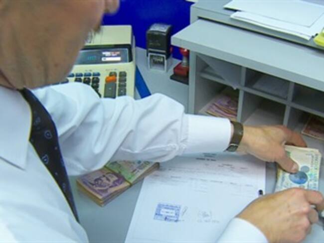 En riesgo $900.000 millones y 50.000 empleos en las cajas de compensación por tributaria