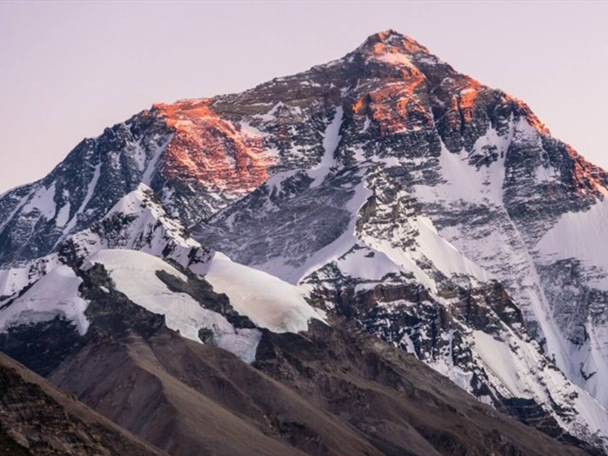 Tras décadas de discusiones, anuncian que el Everest es más grande de lo que se sabía
