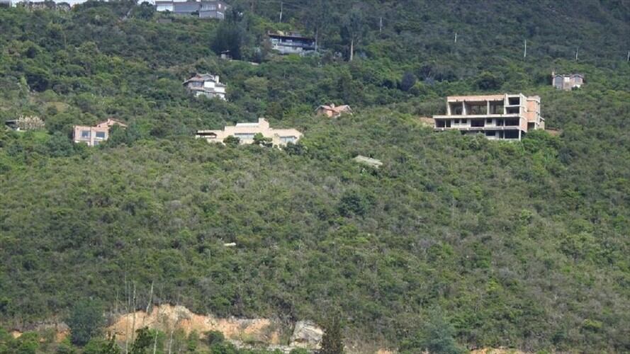 El alcalde de Chía manifestó en Sigue La W que no se permitirá la construcción de obras en estos lugares.. Foto: Cortesía a Sigue La W