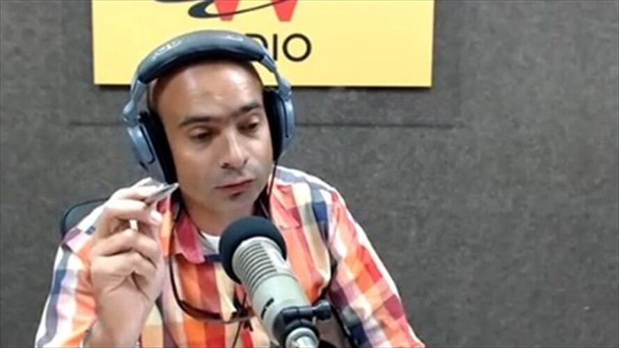 Luis Emilio debatió con Mauricio Totro sobre acto contra comunidad LGTBI en Medellín. Foto: La WCon Vicky Dávila