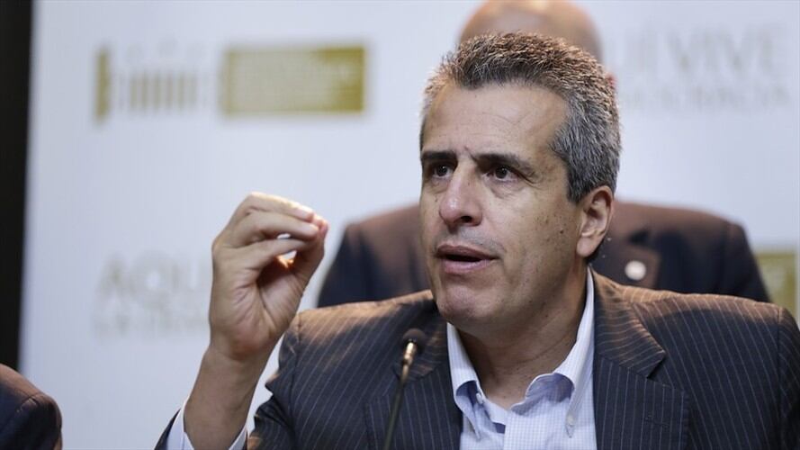 Luis Fernando Velasco mencionó que desde la sede del Partido Liberal en Bogotá se les está pidiendo a los militantes recoger firmas a favor de Alejandro Gaviria. Foto: Colprensa