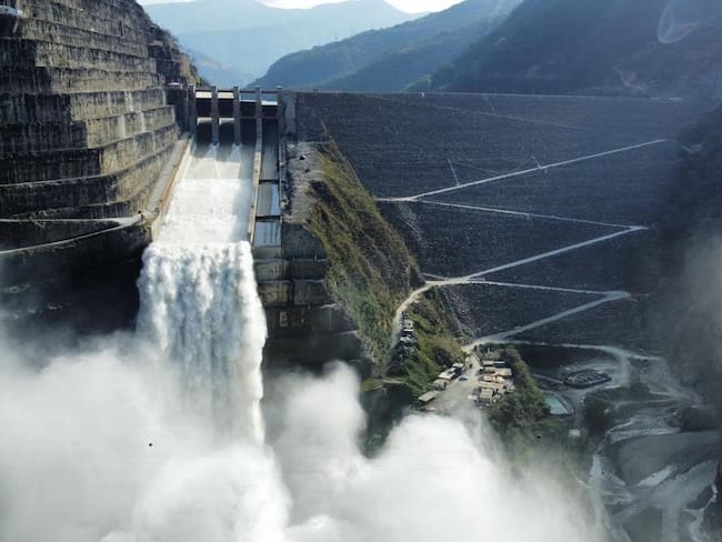 Bloqueos en Hidroituango agudizan los riesgos en la seguridad energética del país