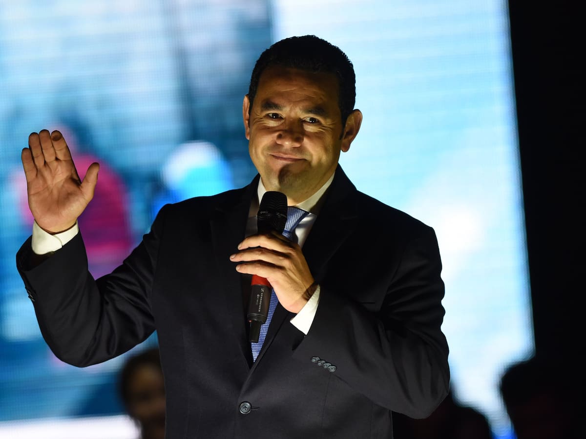 Ordenaron investigar al expresidente guatemalteco Jimmy Morales por la muerte de 41 niñas