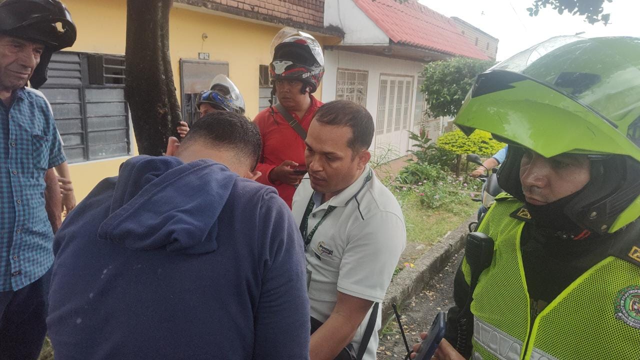 La Policía Nacional capturó en Villavicencio a un hombre de 25 años, conocido como el ‘Chancero’. Foto: Policía